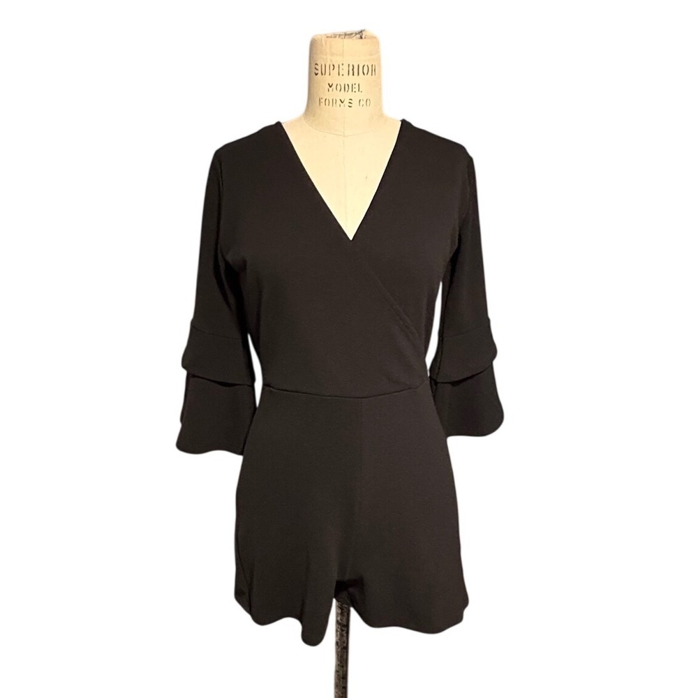 Black V Neck‎ Romper Bell Sleeve Dressy Casual Stretch Short Jumpsuit XS